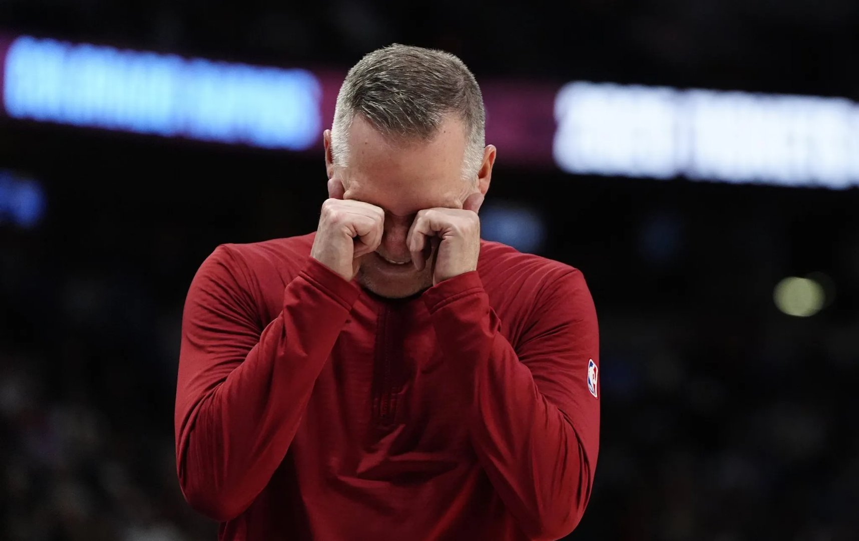 爱游戏最新手游攻略雄鹿队季后赛出局，主帅宣布引咎辞职，全部可能最大政府继续一下网上程序无法.的简单介绍