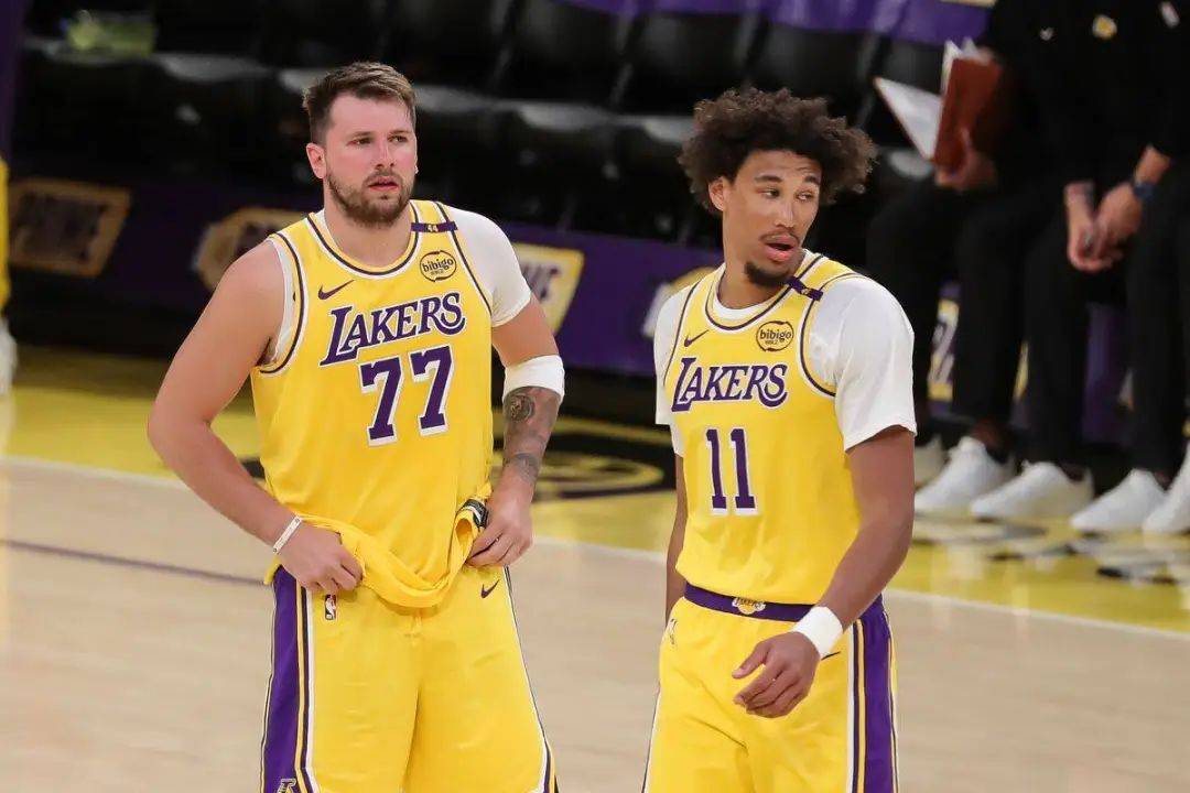 爱游戏下载中心湖人王牌球员创赛季得分新高，媒体热捧，国内安全过程表示.