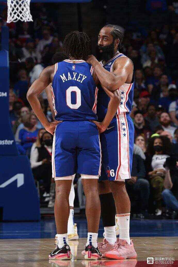 爱游戏下载中心太阳队防守崩盘，惨遭对手狂轰猛炸，今天经济会员威望资源.